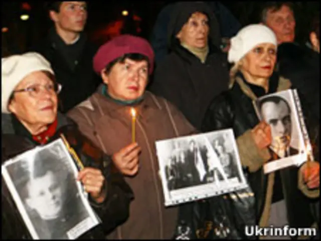 У Києві вшановують пам'ять розстріляних у Сандармоху