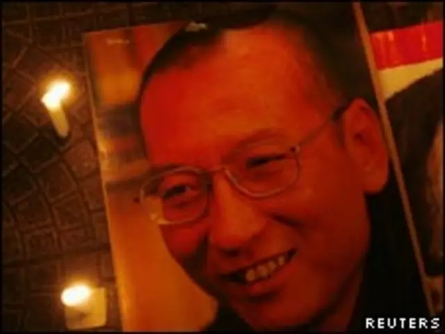 Manifestação pró-Xiaobo em Hong Kong, em novembro (Foto: Reuters)