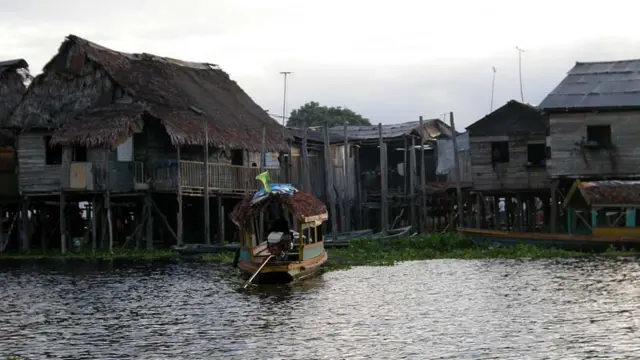 Puerto de Nanay. Foto: Javier Lizarzaburu
