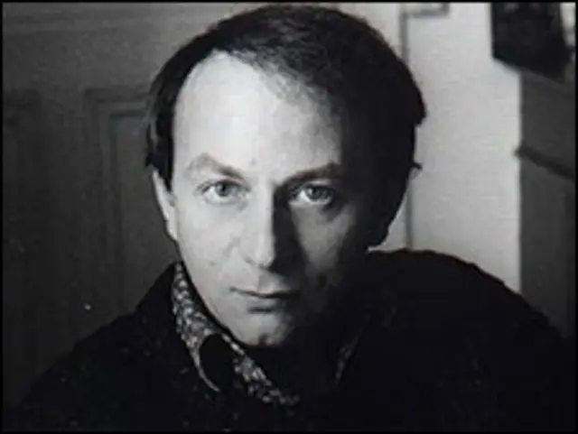 ولبک در آثارش لحنی تلخ و نیشدار به کار میبرد