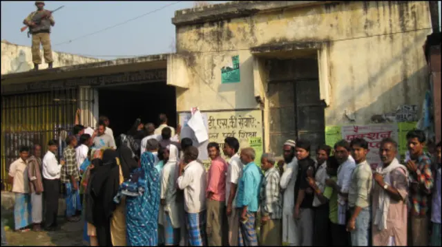 मतदान कड़ी सुरक्षा के बीच पूरा हुआ