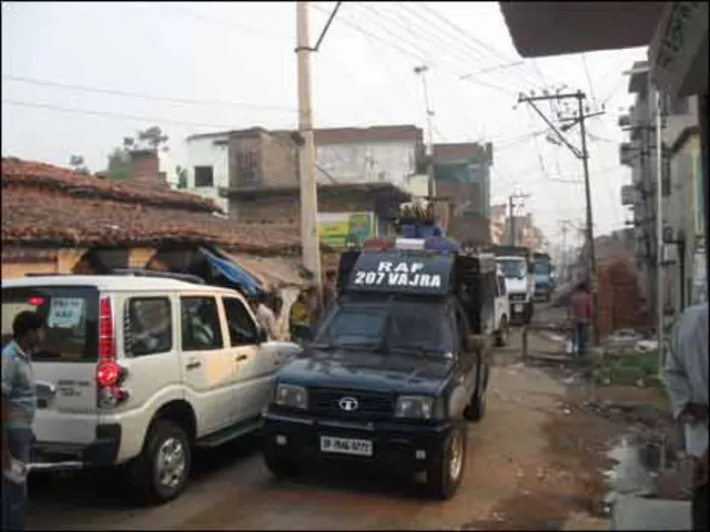 सुरक्षा बलों की गश्त