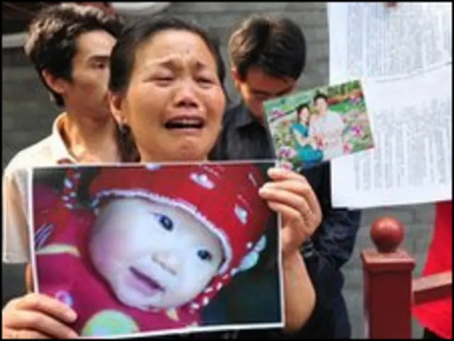 demo susu bermasalah