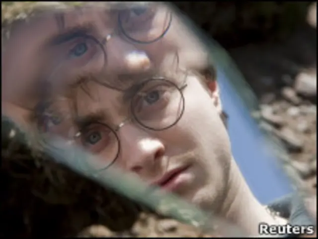 Кадр из фильма "Гарри Поттер и дары смерти“