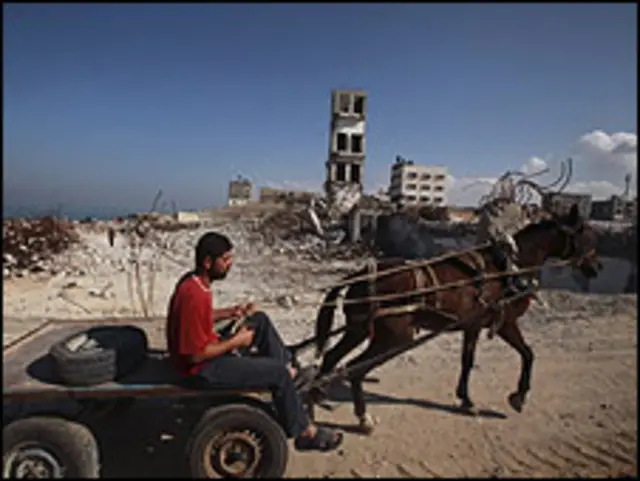 اسرائیل نے رواں سال جون میں عالمی دباؤ کے بعد غزہ کی ناکہ بندی میں نرمی کرنے کا اعلان کیا تھا