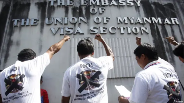 Aksi di Kedutaan Burma di Bangkok