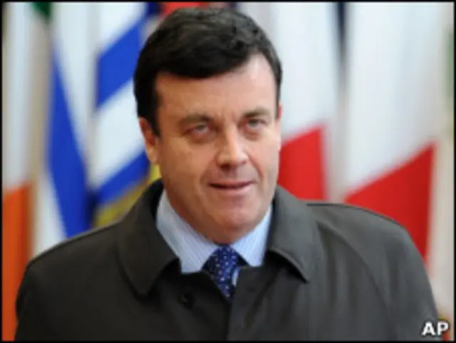 "Eu certamente não tenho um sentimento de vergonha quanto a lutar duramente por este país", disse o ministro