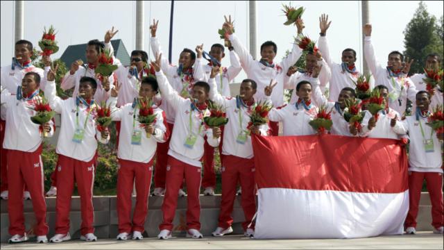 印尼队拿下广州亚运龙舟项目男子组的所有金牌。