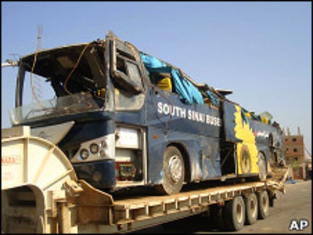 Туристический автобус, попавший в аварию в Египте