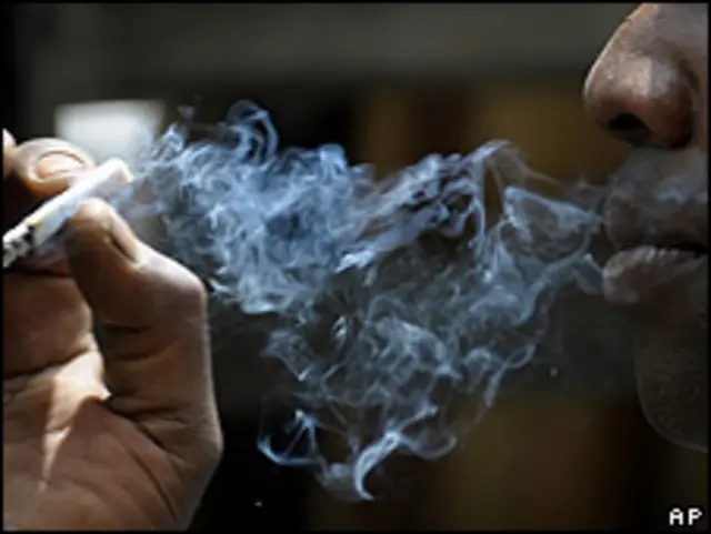 En los edificios, todos son fumadores pasivos - BBC News Mundo