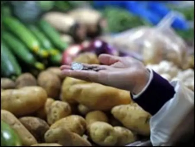 د کندهار د ګمرک رییس د یوشمېر نورو لاسته راوړنو او نويو پلانونو یادونه کوي او روان کال له لاسته راوړنو یو ډک کال بولي.