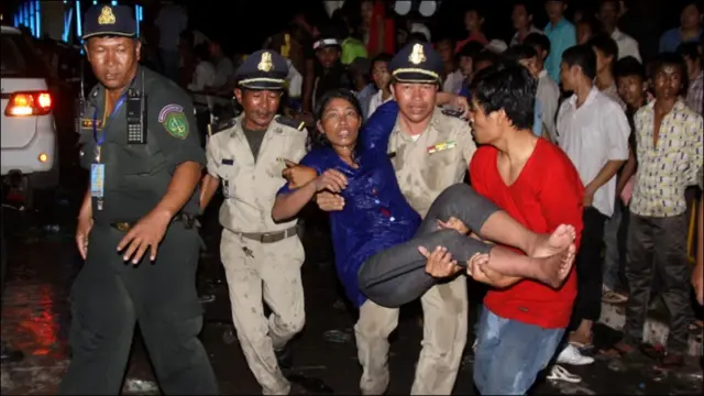 زخمیوں کی تعداد سینکڑوں میں ہے