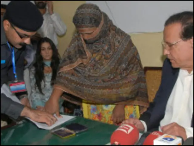 گورنر پنجاب کی آسیہ بی بی سی ملاقات