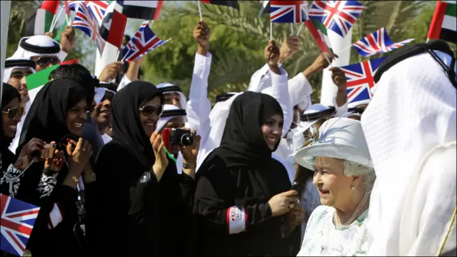 زيارة ملكة بريطانيا الى الامارات