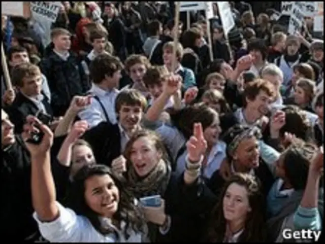 英国大学生示威