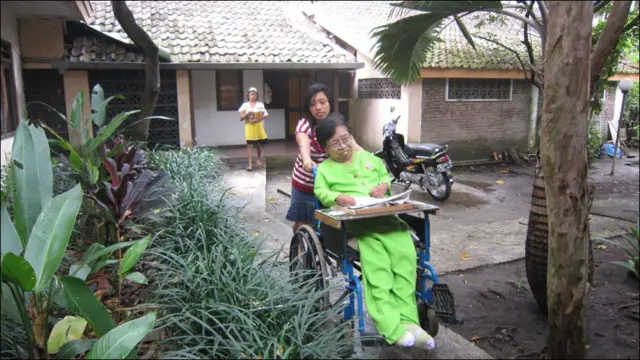 Ratna Indraswari Ibrahim