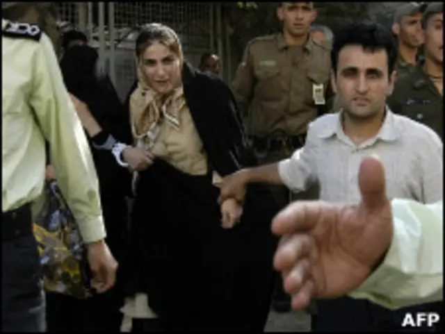 اجرای حکم اعدام خانم جاهد دست کم سه بار متوقف شده بود