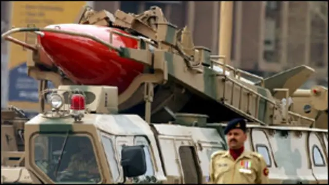 پاکستان خود کو اسلام کا ایٹمی قلعہ کہتا ہے۔کیا دیگر مسلمان ممالک بھی اس دعویٰ کو سنجیدگی سے لیتے ہیں؟