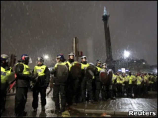 在特拉法加广场的警察