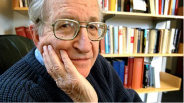 El activista político y lingüista estadounidense Noam Chomsky
