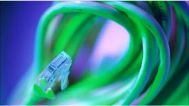 در آژانس امنیت ملی آمریکا یک "فرماندهی سایبر" ایجاد شده که همه واحدهای فعال در جنگ‌های دیجیتالی در ۴ نیروی نظامی آمریکا (زمین، دریا، هوا و فضا) تابع آن شده‌اند