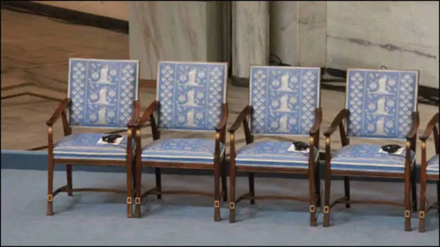 اوسلو میں منعقدہ تقریب میں لیو شاؤبو کی کرسی خالی رکھی گئی ہے