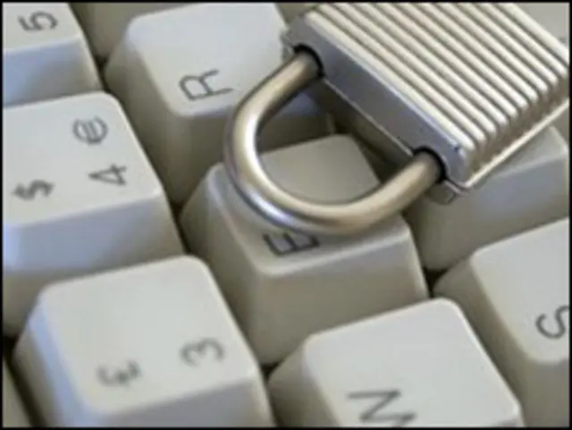 چین میں انٹرنیٹ کے صارفین کی تعداد پینتالیس کروڑ سے زائد ہے