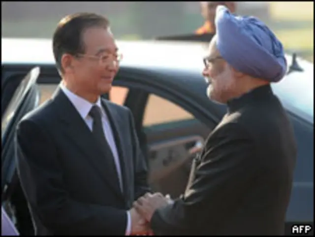 中国总理温家宝与印度总理辛格在新德里举行会晤(16/12/2010)