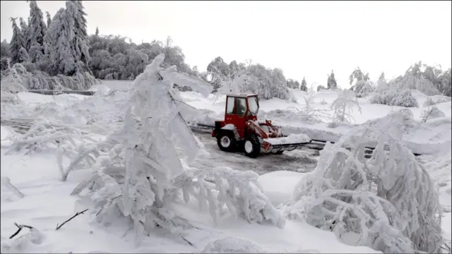 यूरोप में बर्फ़बारी