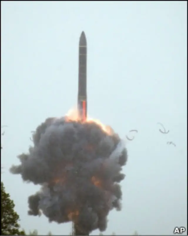 Запуск межконтинентальной ракеты