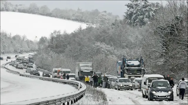 यूरोप में बर्फ़बारी