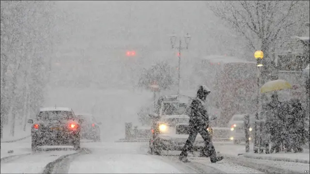 यूरोप में बर्फ़बारी