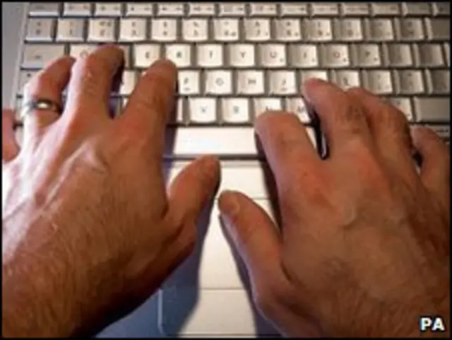 Austria pornografi anak