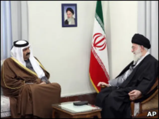 الخامنئي وامير قطر