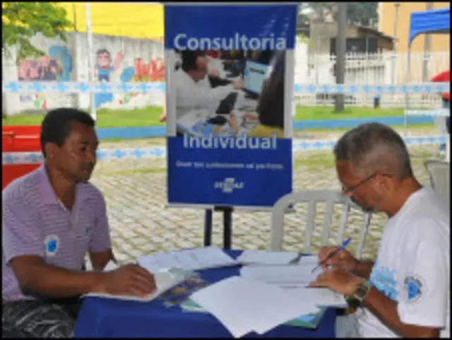Microempresário recebe atendimento do Sebrae (foto: Andre Gomes de Melo)