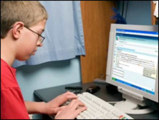 दुनिया के 90करोड़ लोगों की निजी जानकारी की चोरी का ख़तरा.