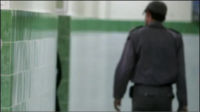 راهروهای زندان اوین