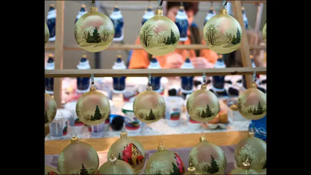 Елочные шары