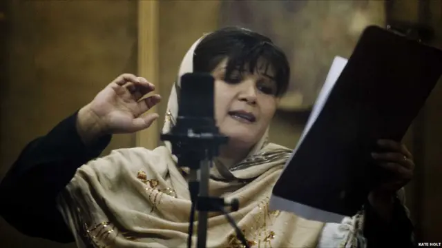 نوی کور، نوی ژوند رادیويي ډرامه په پښتو او دري دواړو ژبو اوونیزې خپرونې لري چې تر ۱۴ میلیون ډېر مینه وال لري. 