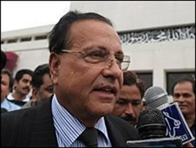 پیپلز پارٹی والے اس بات پر متفق ہیں کہ مئی دو ہزار آٹھ میں سلمان تاثیر کو پنجاب کا گورنر آصف علی زرداری کی فرمائش پر بنایا گیا
