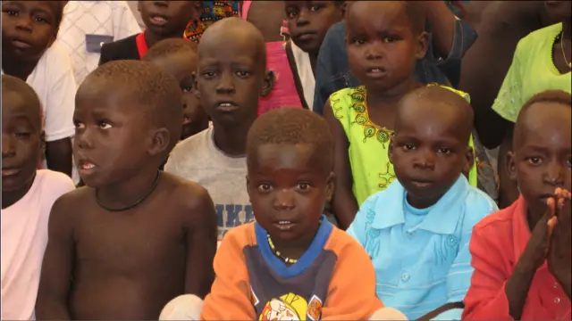 اطفال في جنوب السودان-تصوير صفاء الصالح 