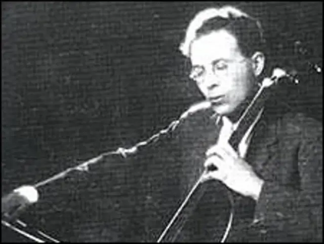 Аннетт Морро написала книгу про Фойєрмана на замовлення видавництва Йєльського університету.