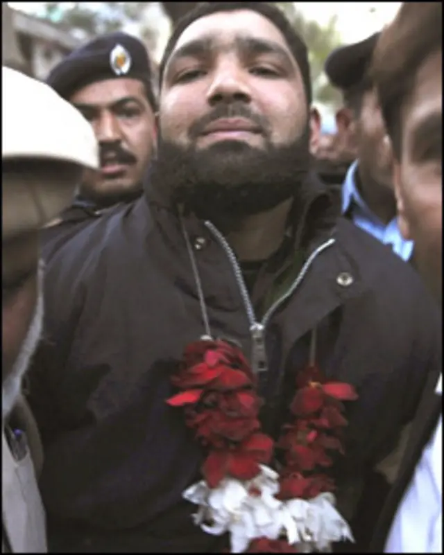 اس جرم میں کوئی اور ملوث نہیں ہے اور یہ جرم خود کیا ہے: ممتاز قادری