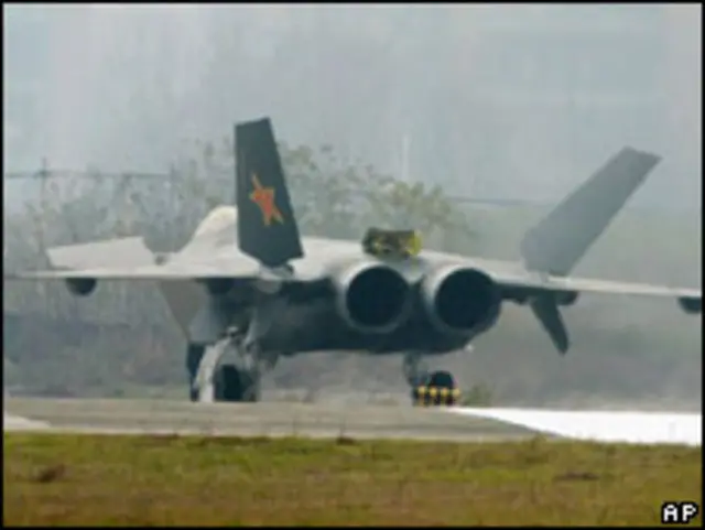 中國殲20隱形飛機（05/01/2011）