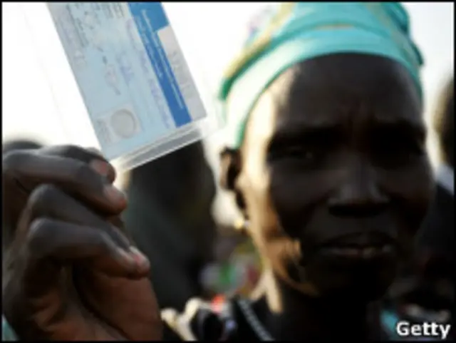 Warga Sudan memilih dalam referendum 