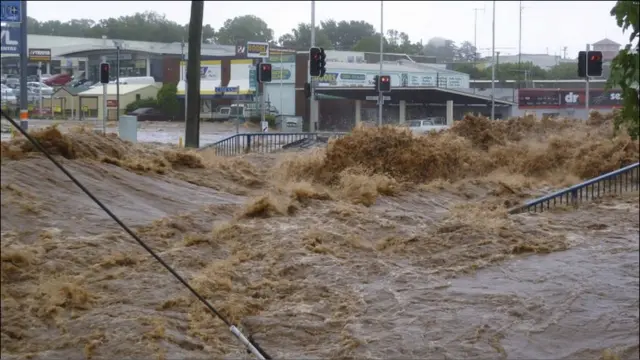 Banjir besar melanda kota Brisbane, negara bagian Queesland, Australia