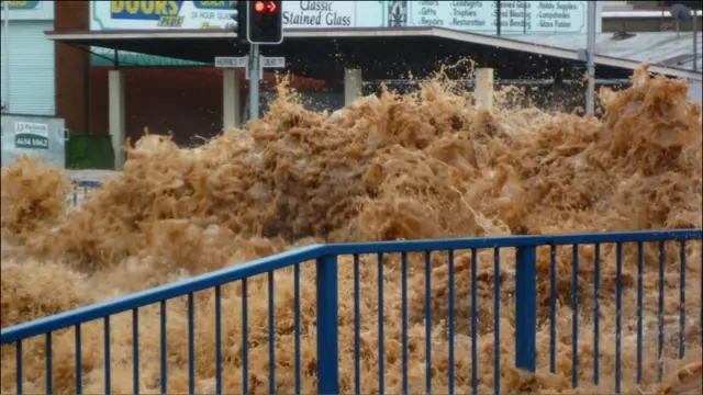 Banjir besar melanda kota Brisbane, negara bagian Queesland, Australia