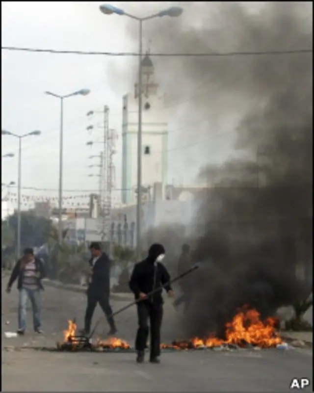 Беспорядки в Тунисе