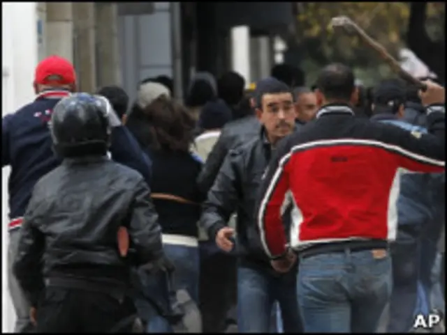 Беспорядки в Тунисе