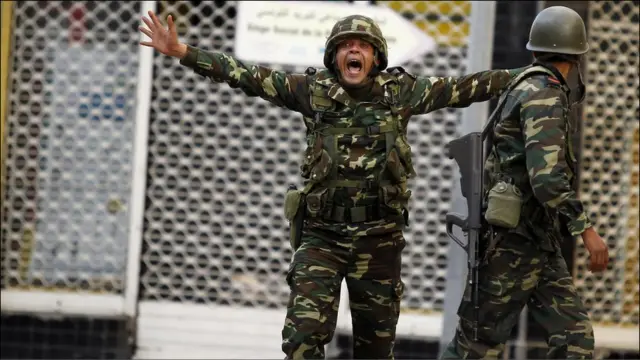 Tunisia and soldiers 2